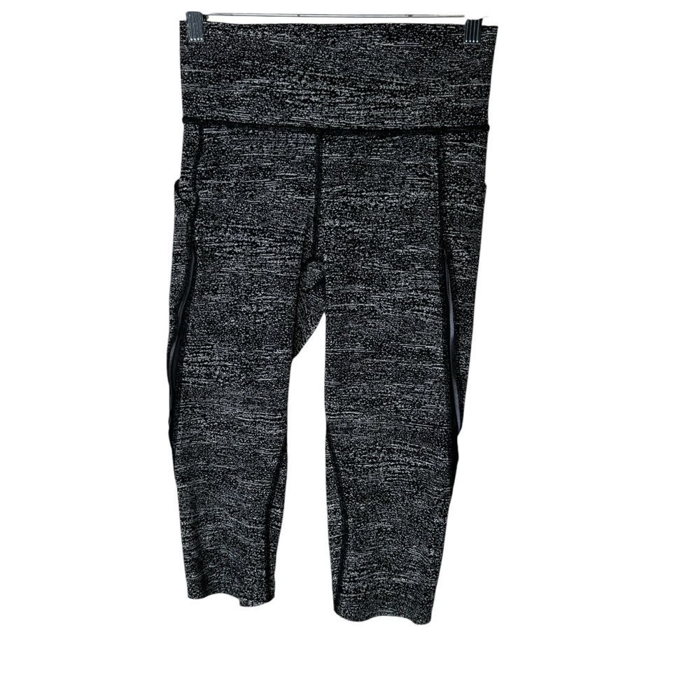 Lululemon Pace Perfect Crop 17" Air Time White Black 6